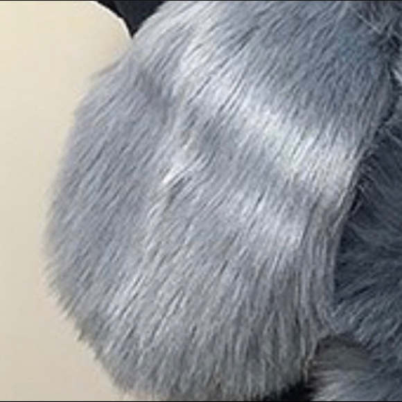 47” Silky & Plush Quality Faux Fur Scarves, NWT - Picture 5 of 7